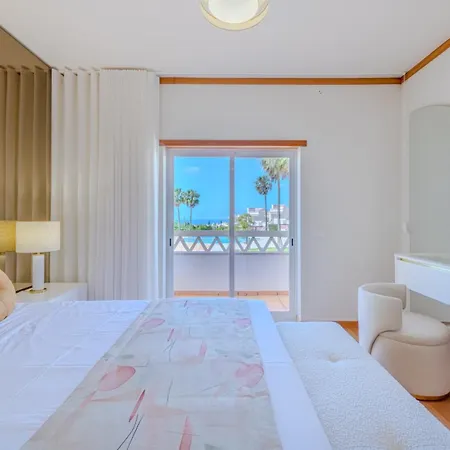 Amazing View With Pool 阿尔布费拉