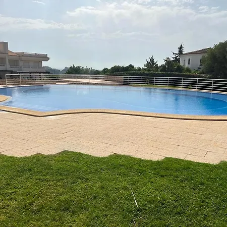 Amazing View With Pool Lägenhet